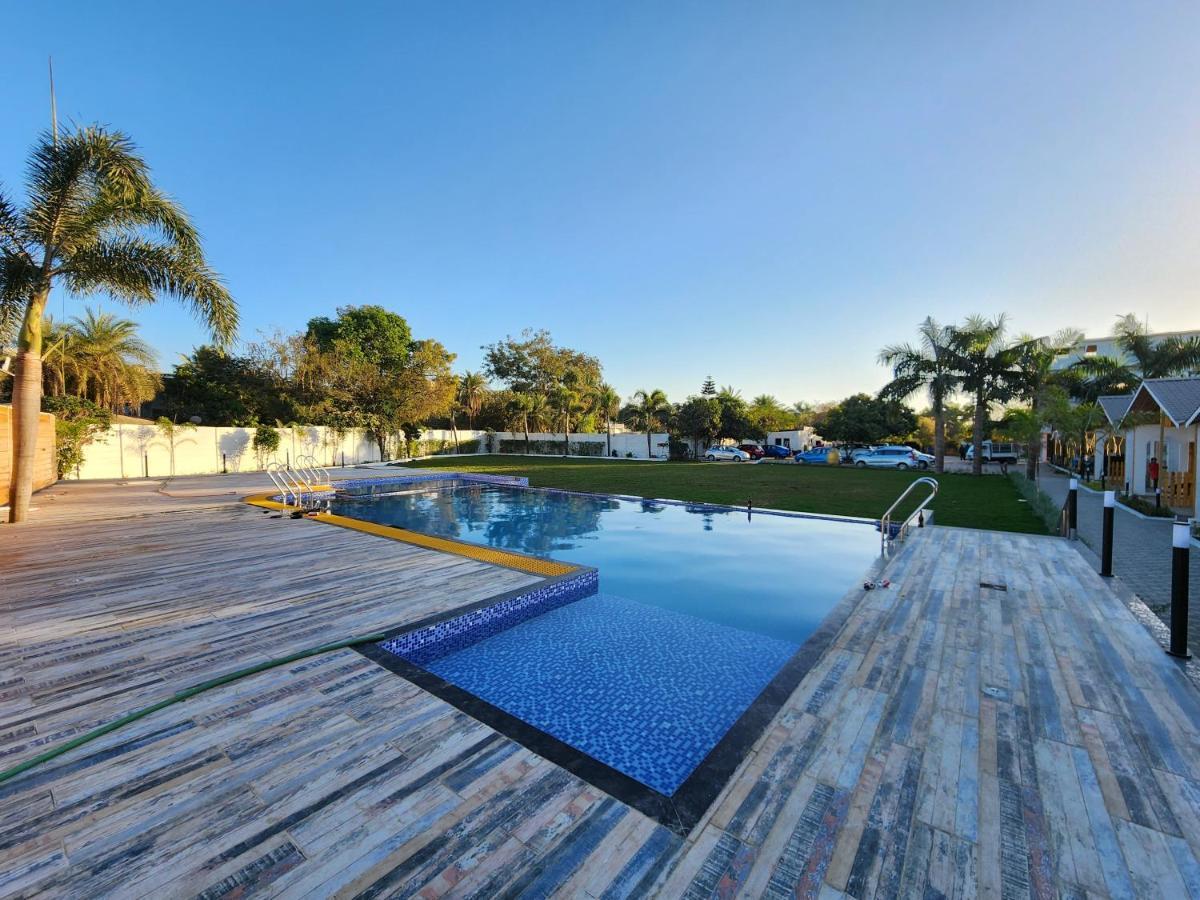 Vits Daman Devka Beach Exterior foto