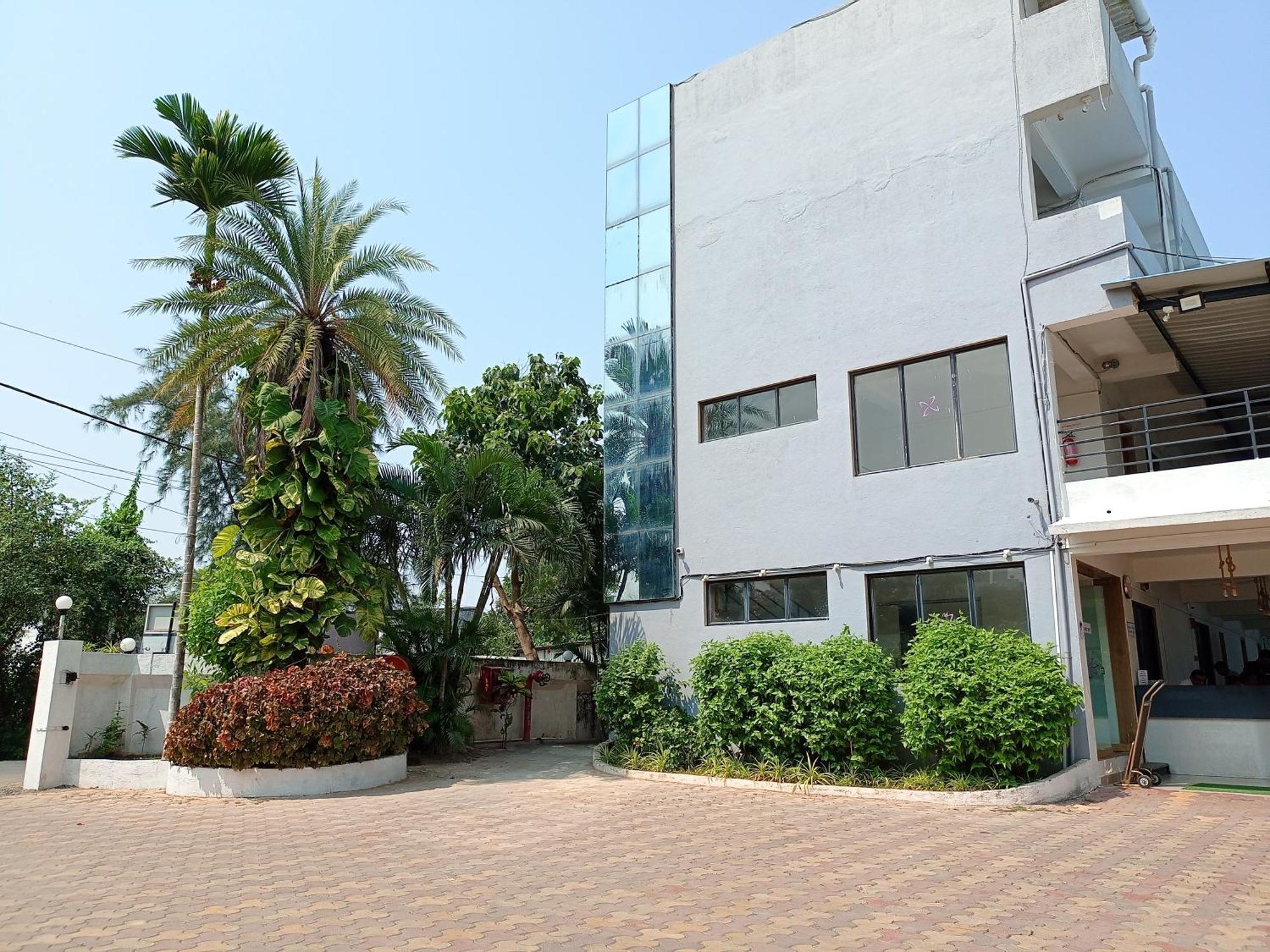 Vits Daman Devka Beach Exterior foto